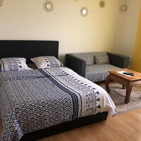 Appartement Entier 2 Chambres โบเวส์ ภายนอก รูปภาพ