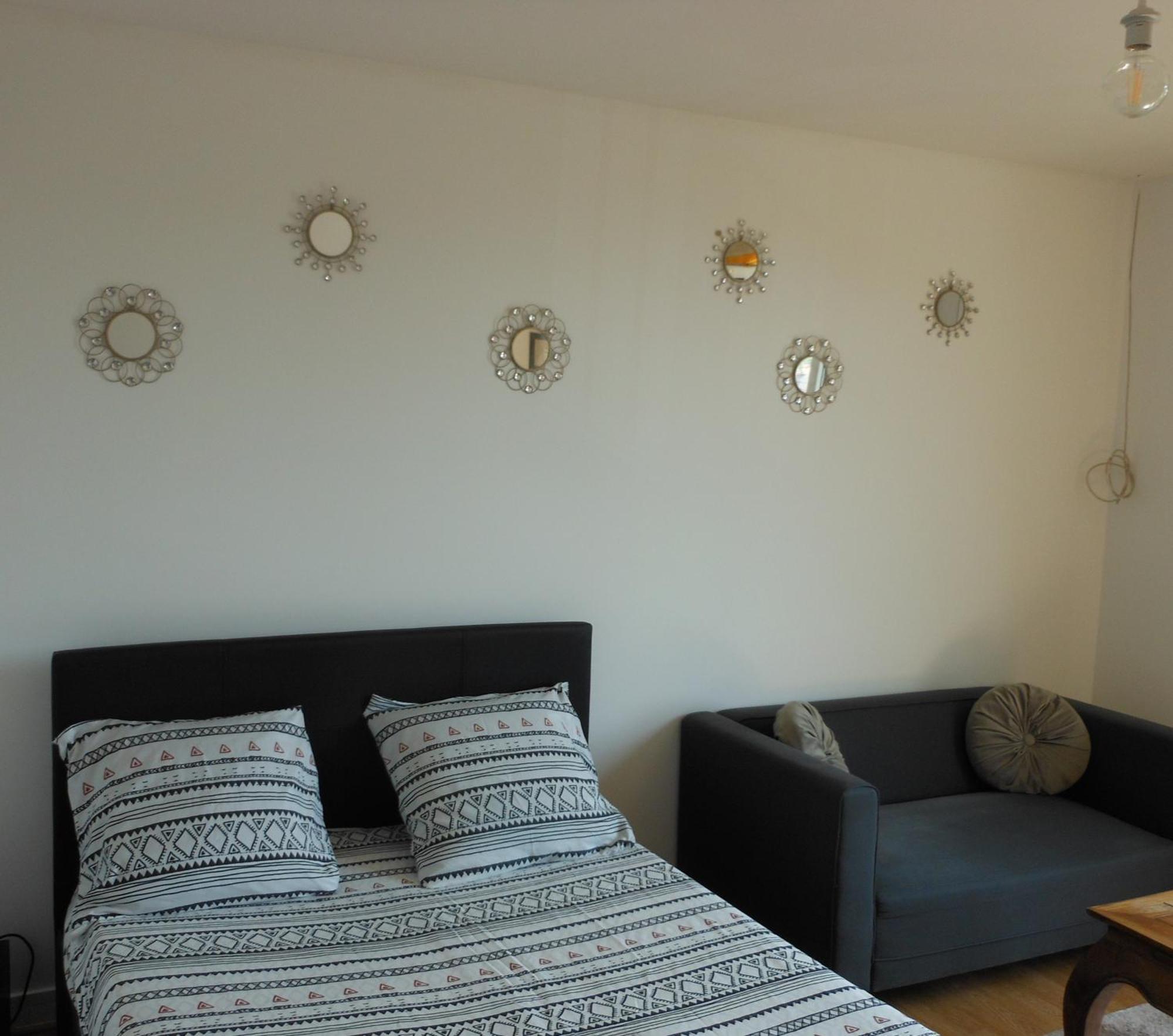 Appartement Entier 2 Chambres โบเวส์ ภายนอก รูปภาพ
