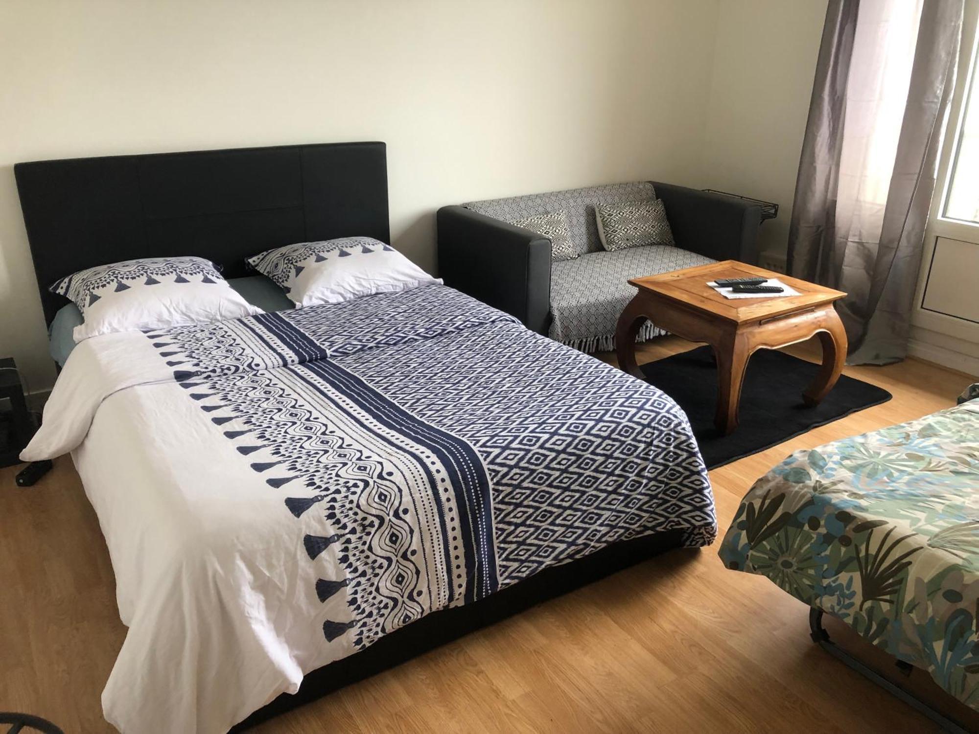 Appartement Entier 2 Chambres โบเวส์ ภายนอก รูปภาพ