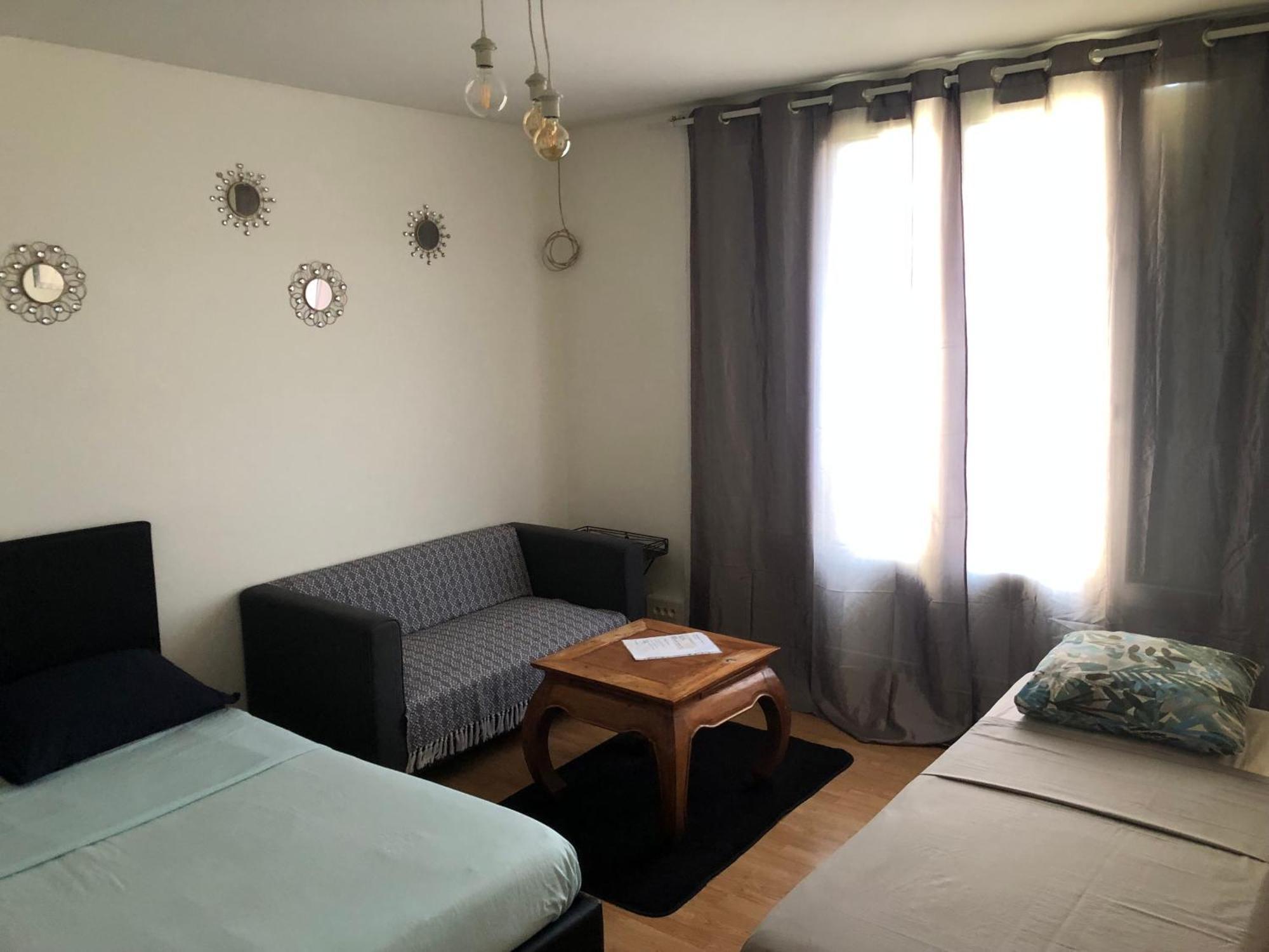 Appartement Entier 2 Chambres โบเวส์ ภายนอก รูปภาพ