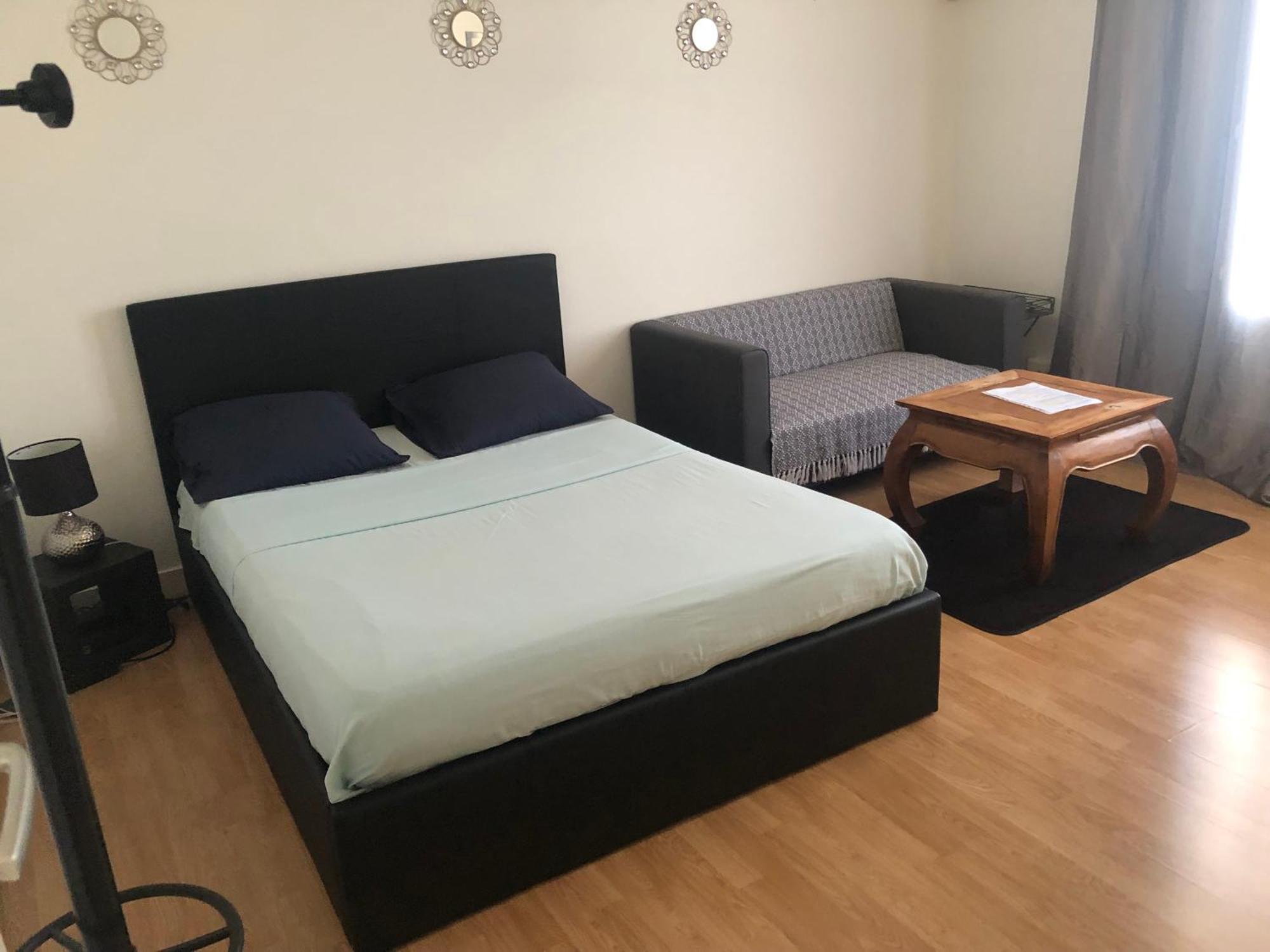 Appartement Entier 2 Chambres โบเวส์ ภายนอก รูปภาพ