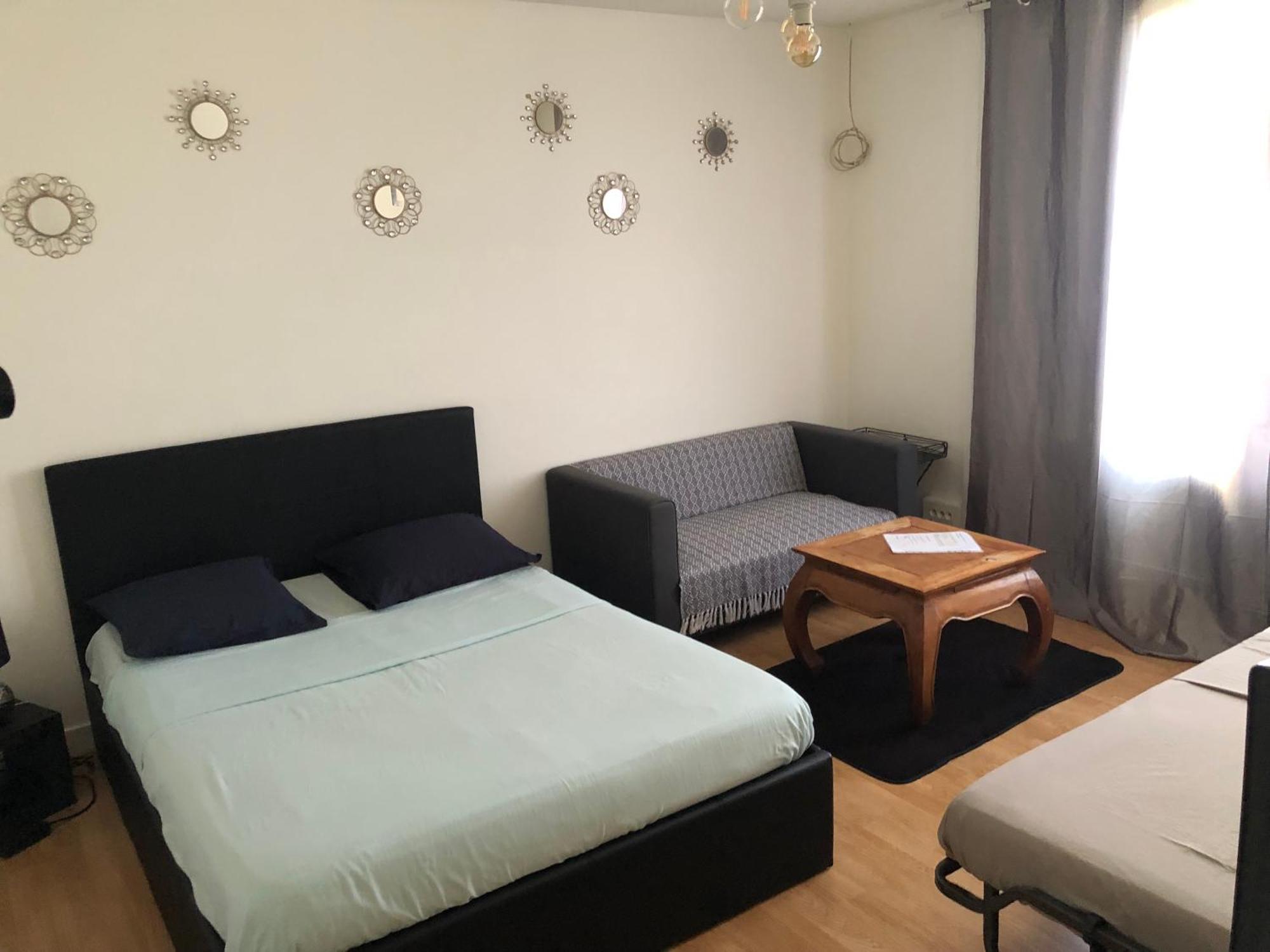 Appartement Entier 2 Chambres โบเวส์ ภายนอก รูปภาพ
