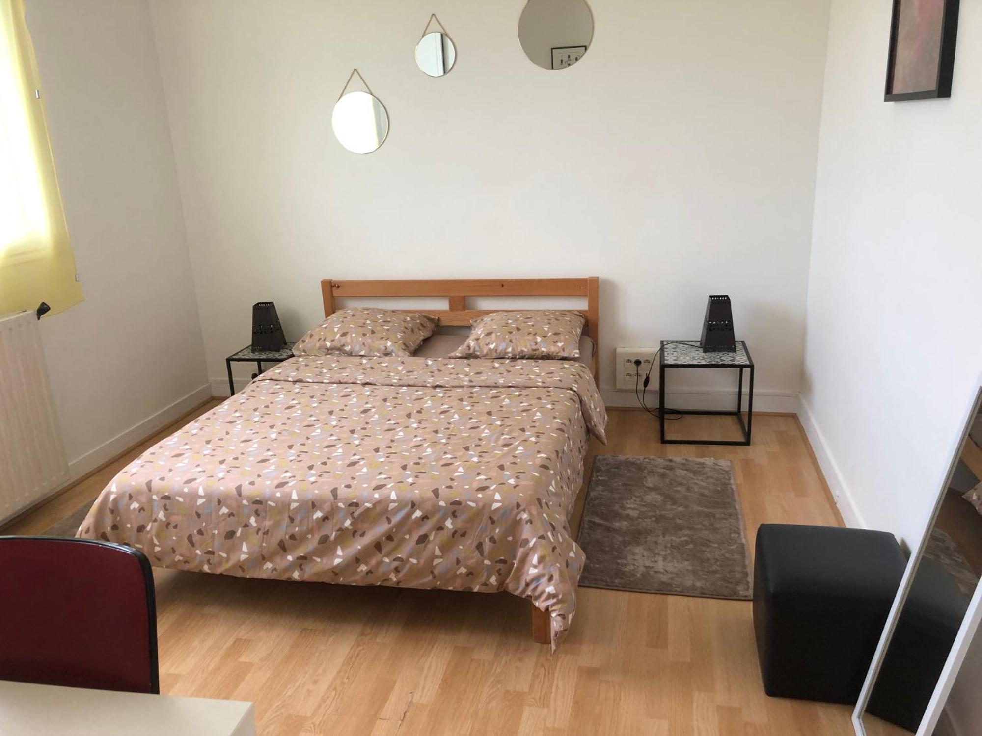 Appartement Entier 2 Chambres โบเวส์ ภายนอก รูปภาพ
