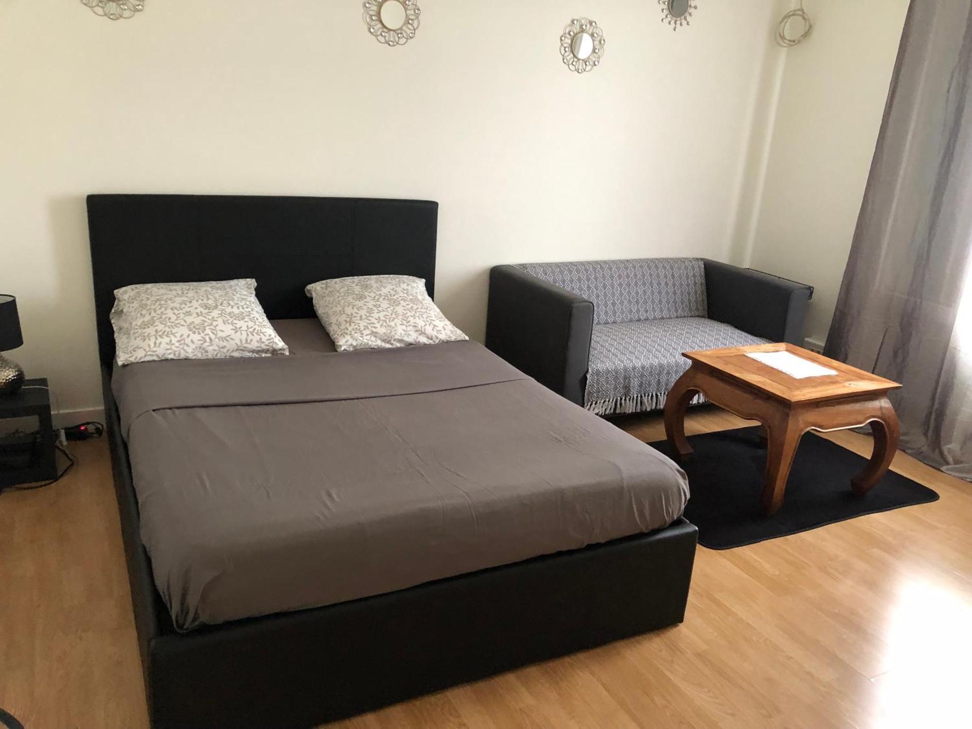Appartement Entier 2 Chambres โบเวส์ ภายนอก รูปภาพ