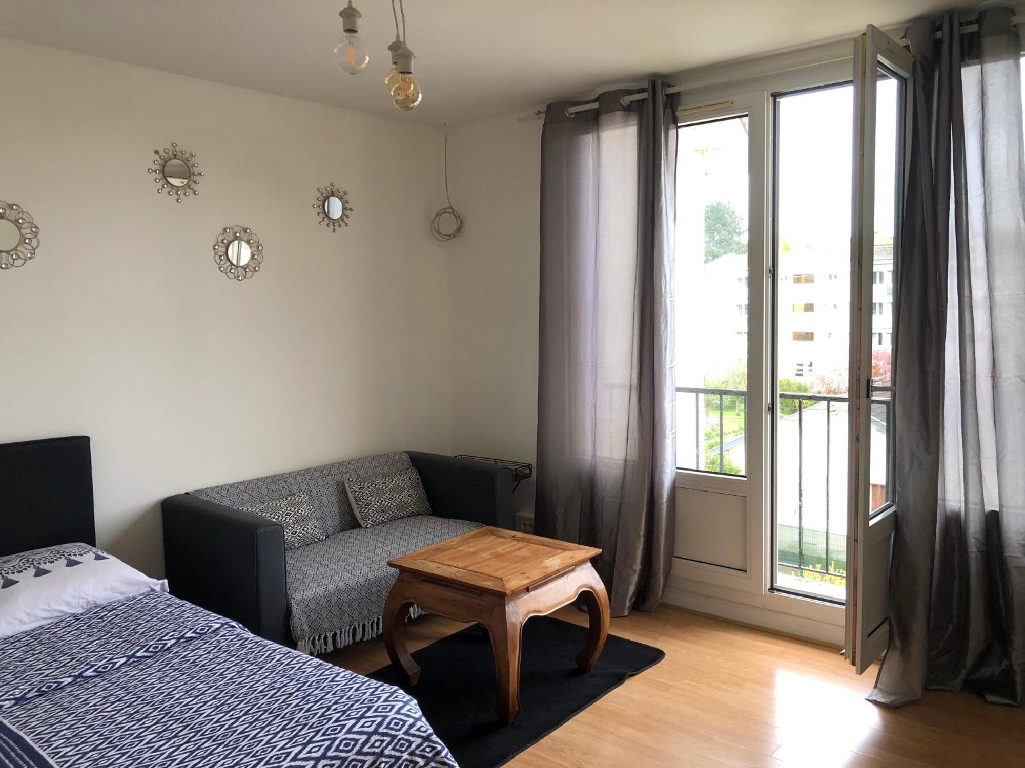 Appartement Entier 2 Chambres โบเวส์ ภายนอก รูปภาพ